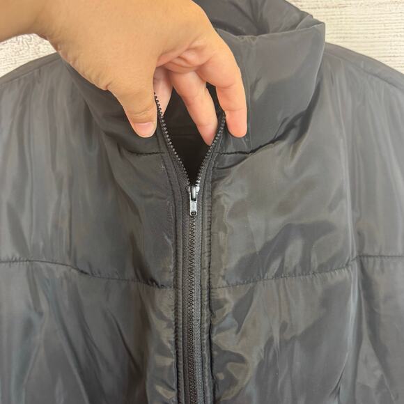 Shein Curve Plus Size Black Puffer Sleeveless Zip Up Vest Size 6X-24/26 - Picture 4 of 6